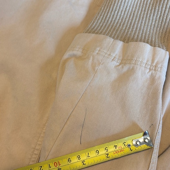 St John Sport Medium Classic Tan Khaki Utility Jacket for Women - Picture 11 of 11